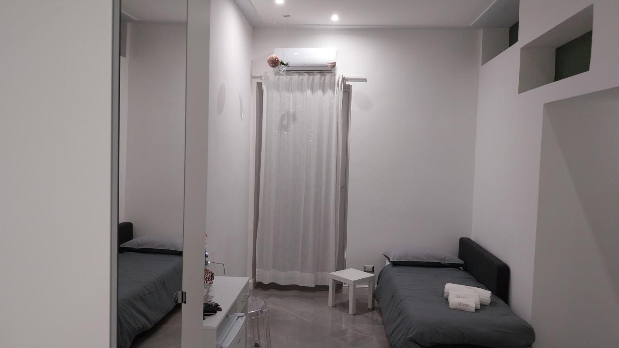 ホテル Alery ナポリ 部屋 写真